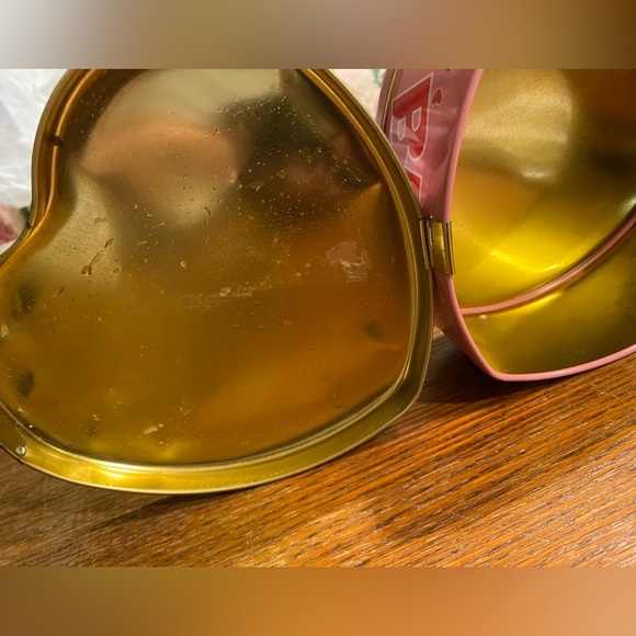 Betty Boop Tin Purse - Picture 2 of 4